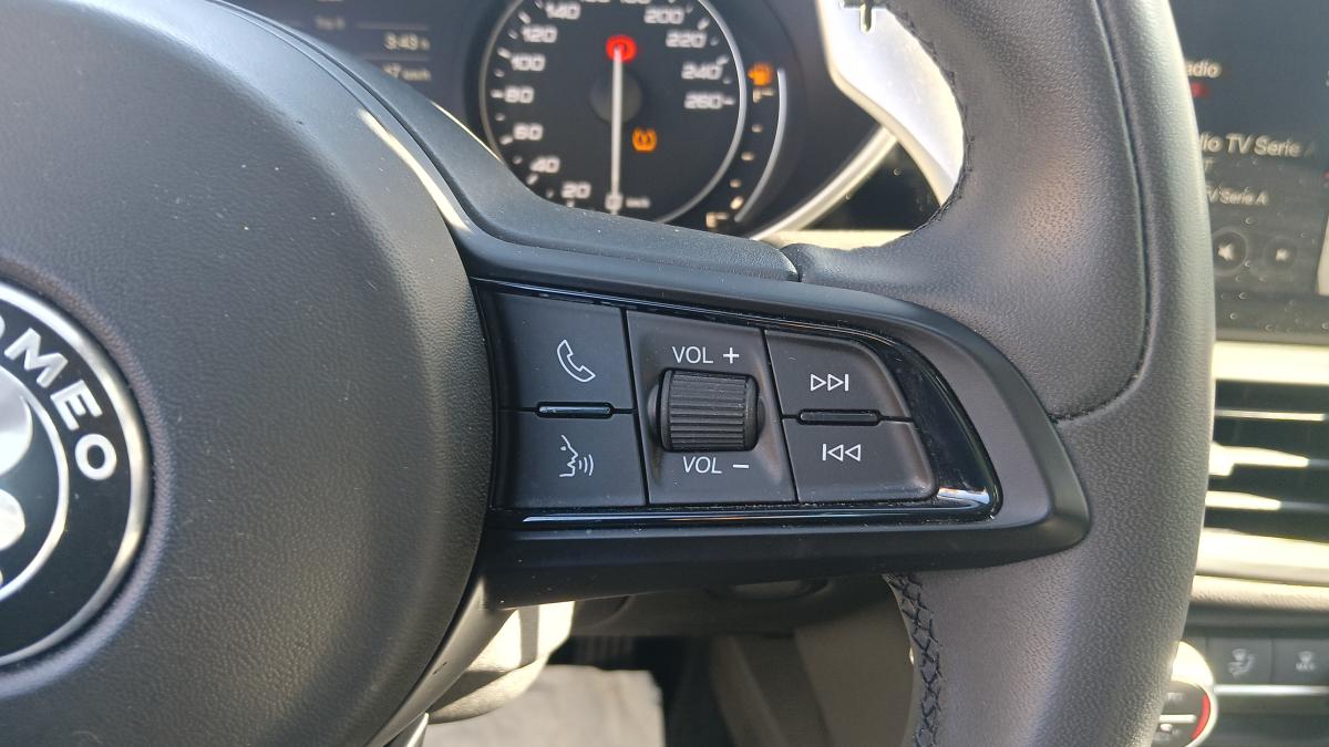 Alfa Romeo GIULIA 2.2 TD 160CV AT8 Business